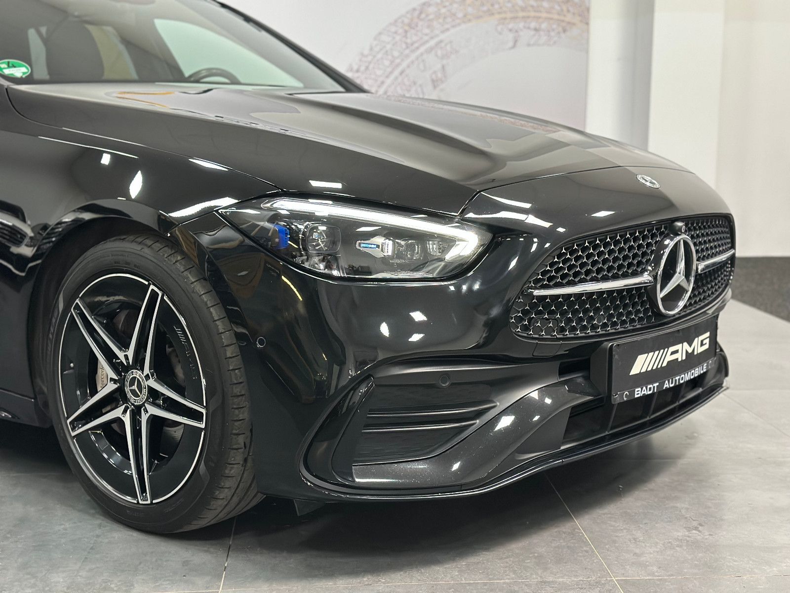 Fahrzeugabbildung Mercedes-Benz C 300 d T-Modell *AMG Line*DTR*360°*MEMORY*