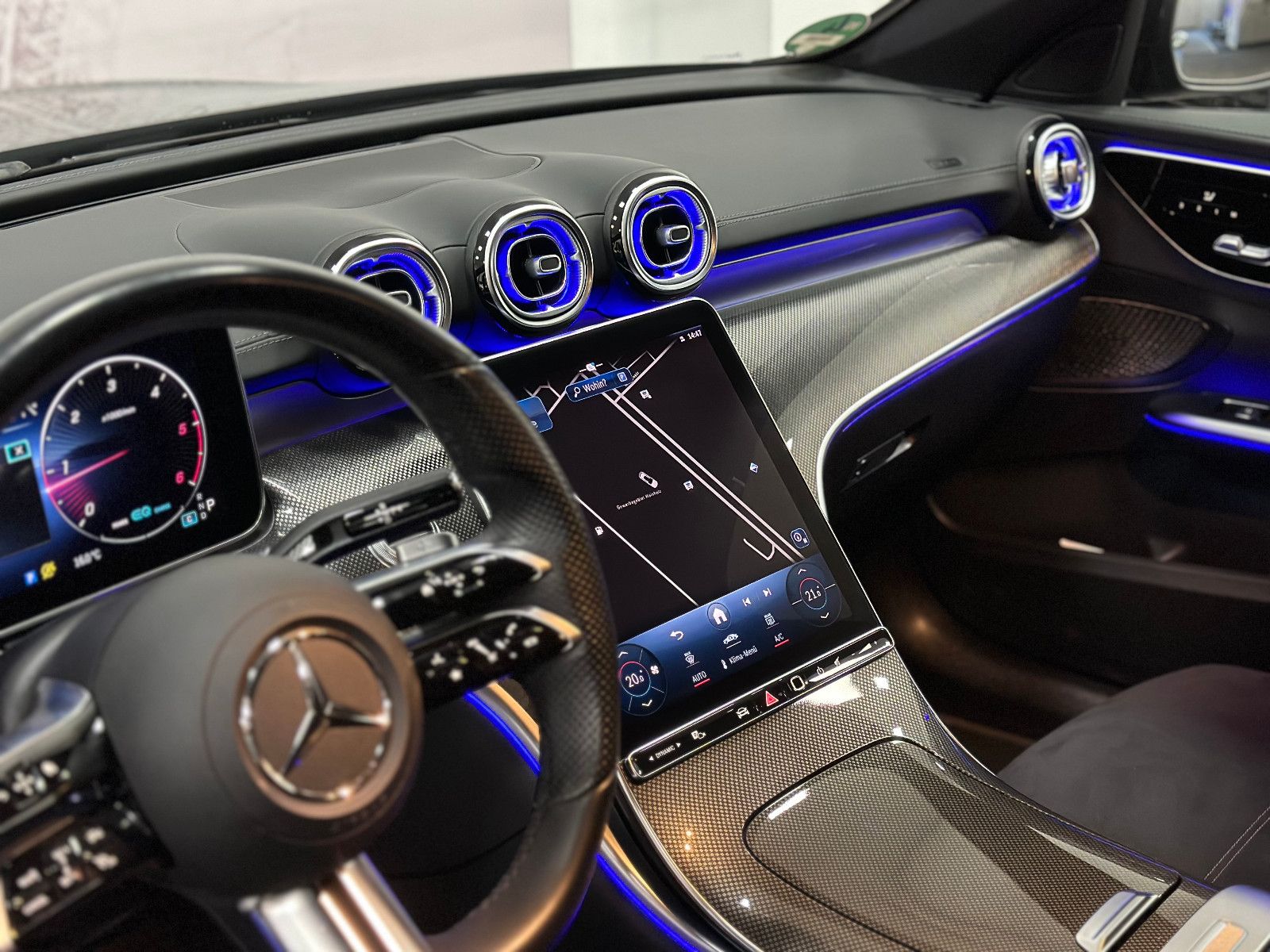 Fahrzeugabbildung Mercedes-Benz C 300 d T-Modell *AMG Line*DTR*360°*MEMORY*