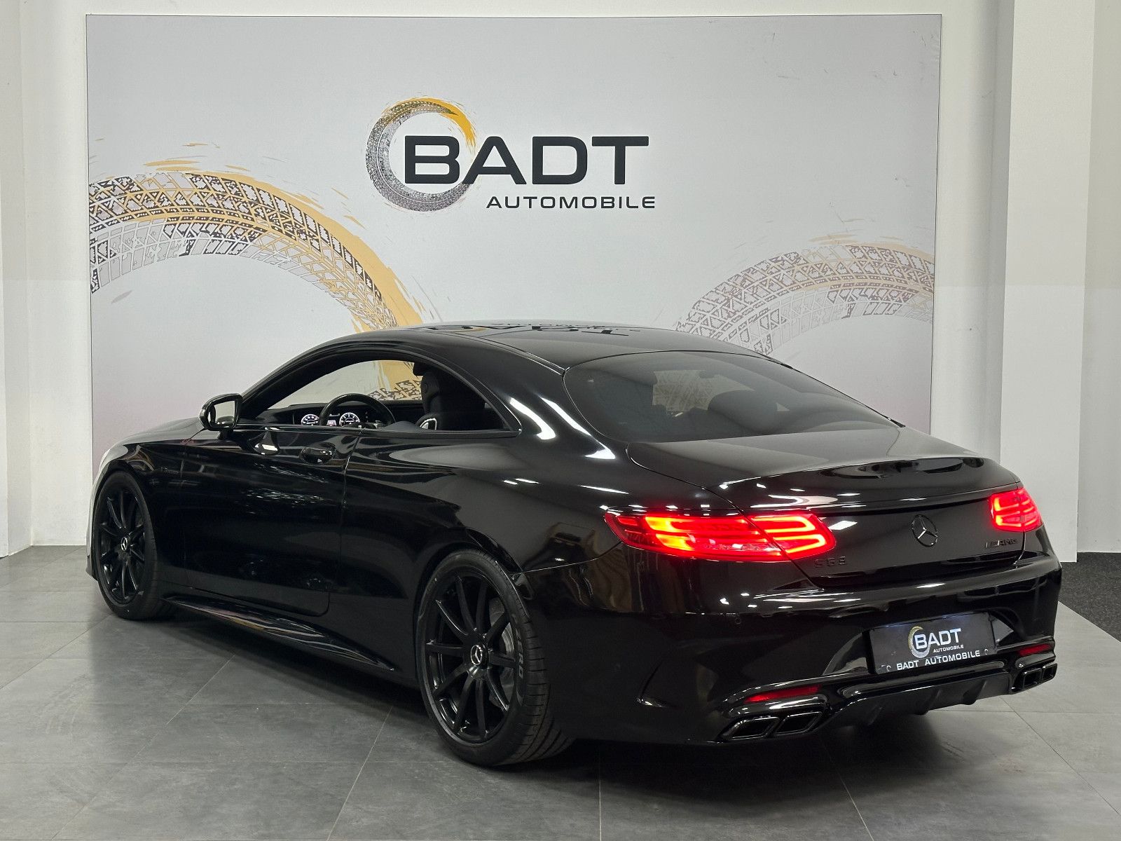 Fahrzeugabbildung Mercedes-Benz S 63 AMG 4Matic *Reifen NEU*Bremsen Neu*