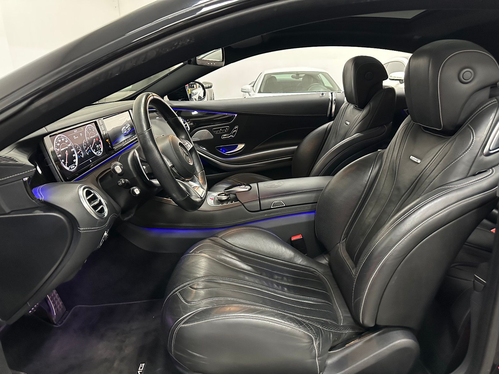 Fahrzeugabbildung Mercedes-Benz S 63 AMG 4Matic *Reifen NEU*Bremsen Neu*