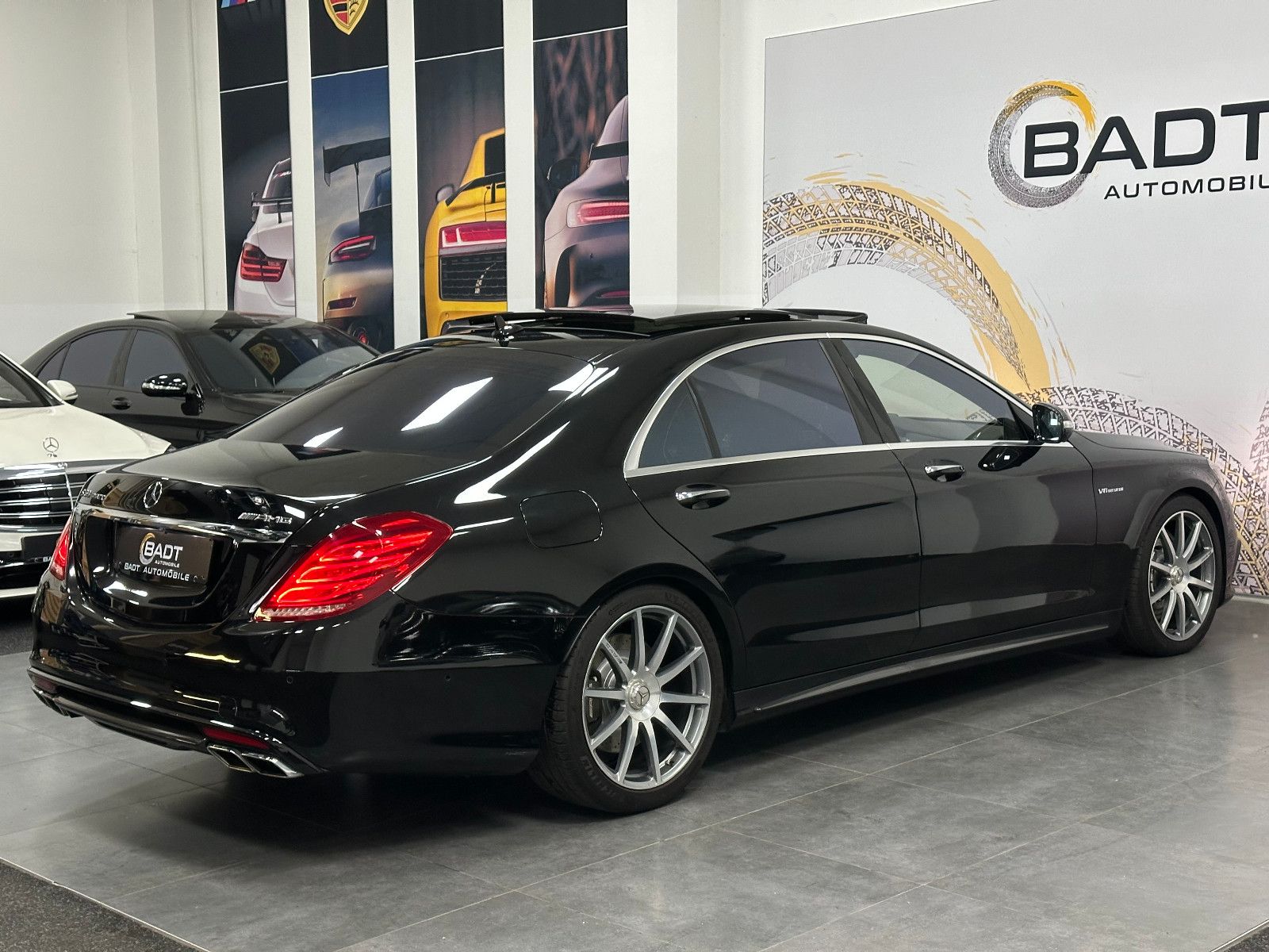 Fahrzeugabbildung Mercedes-Benz S 63 AMG 4Matic Lang*3D Burmester*PANO*Carbon 2