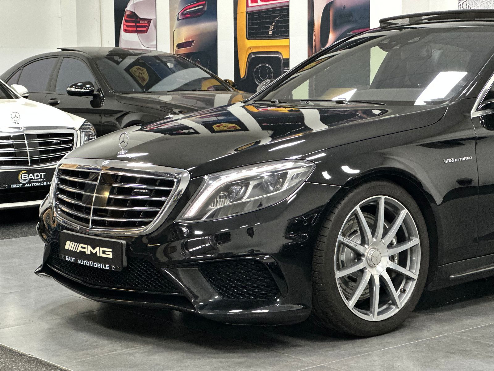 Fahrzeugabbildung Mercedes-Benz S 63 AMG 4Matic Lang*3D Burmester*PANO*Carbon 2