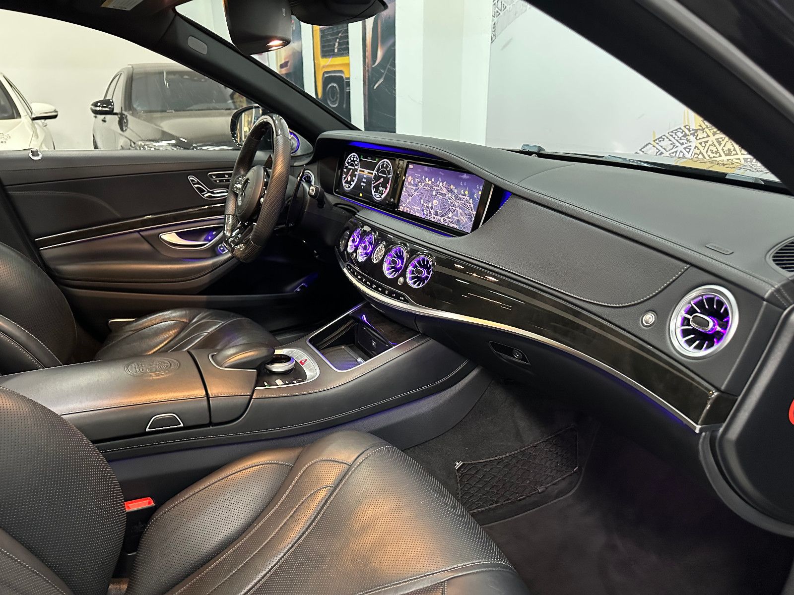 Fahrzeugabbildung Mercedes-Benz S 63 AMG 4Matic L *TV*FACELIFT*3D BURMESTER*DTR