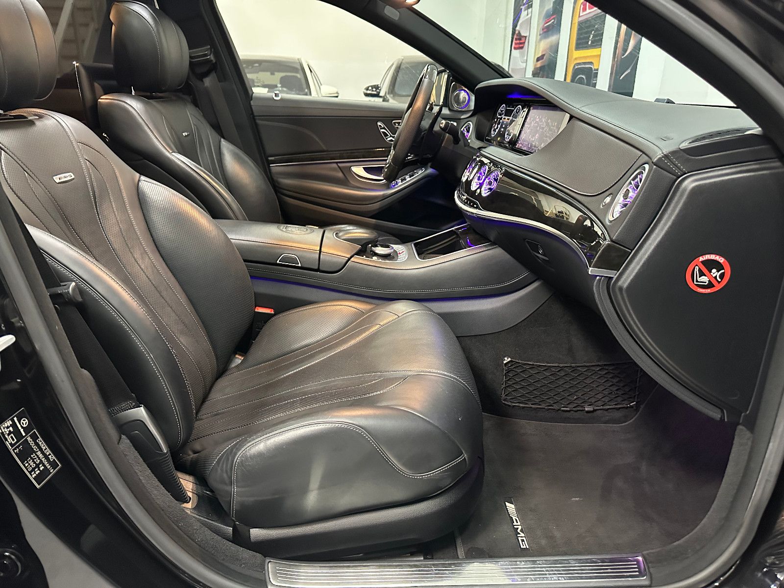 Fahrzeugabbildung Mercedes-Benz S 63 AMG 4Matic L *TV*FACELIFT*3D BURMESTER*DTR