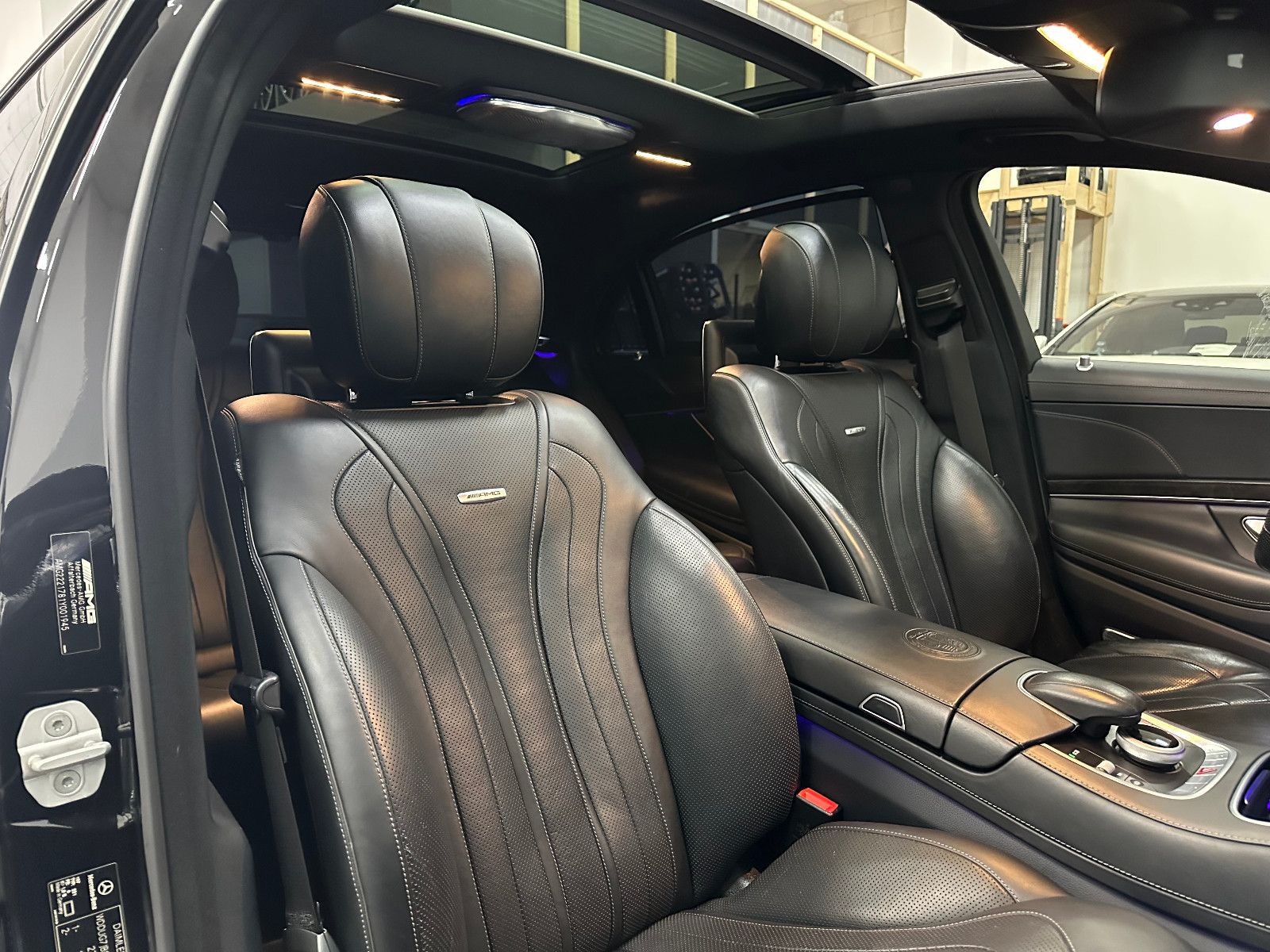 Fahrzeugabbildung Mercedes-Benz S 63 AMG 4Matic L *TV*FACELIFT*3D BURMESTER*DTR