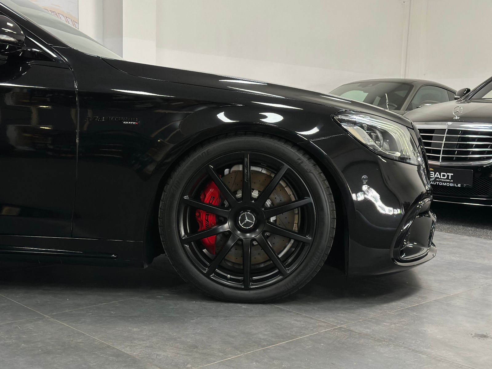 Fahrzeugabbildung Mercedes-Benz S 63 AMG 4Matic L *TV*FACELIFT*3D BURMESTER*DTR