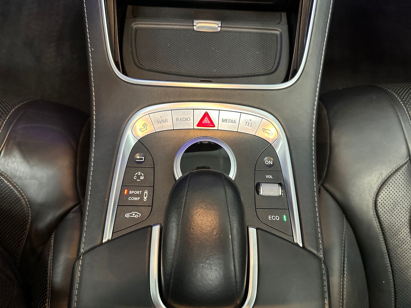 Fahrzeugabbildung Mercedes-Benz S 63 AMG 4Matic L *TV*FACELIFT*3D BURMESTER*DTR