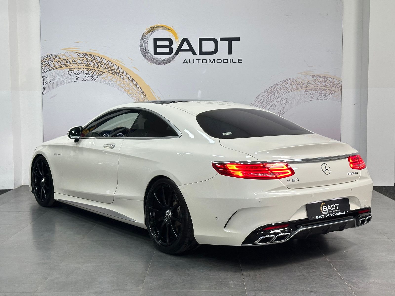 Fahrzeugabbildung Mercedes-Benz S 63 AMG Coupe 4Matic*Vollausstattung*SWAROVSKI*