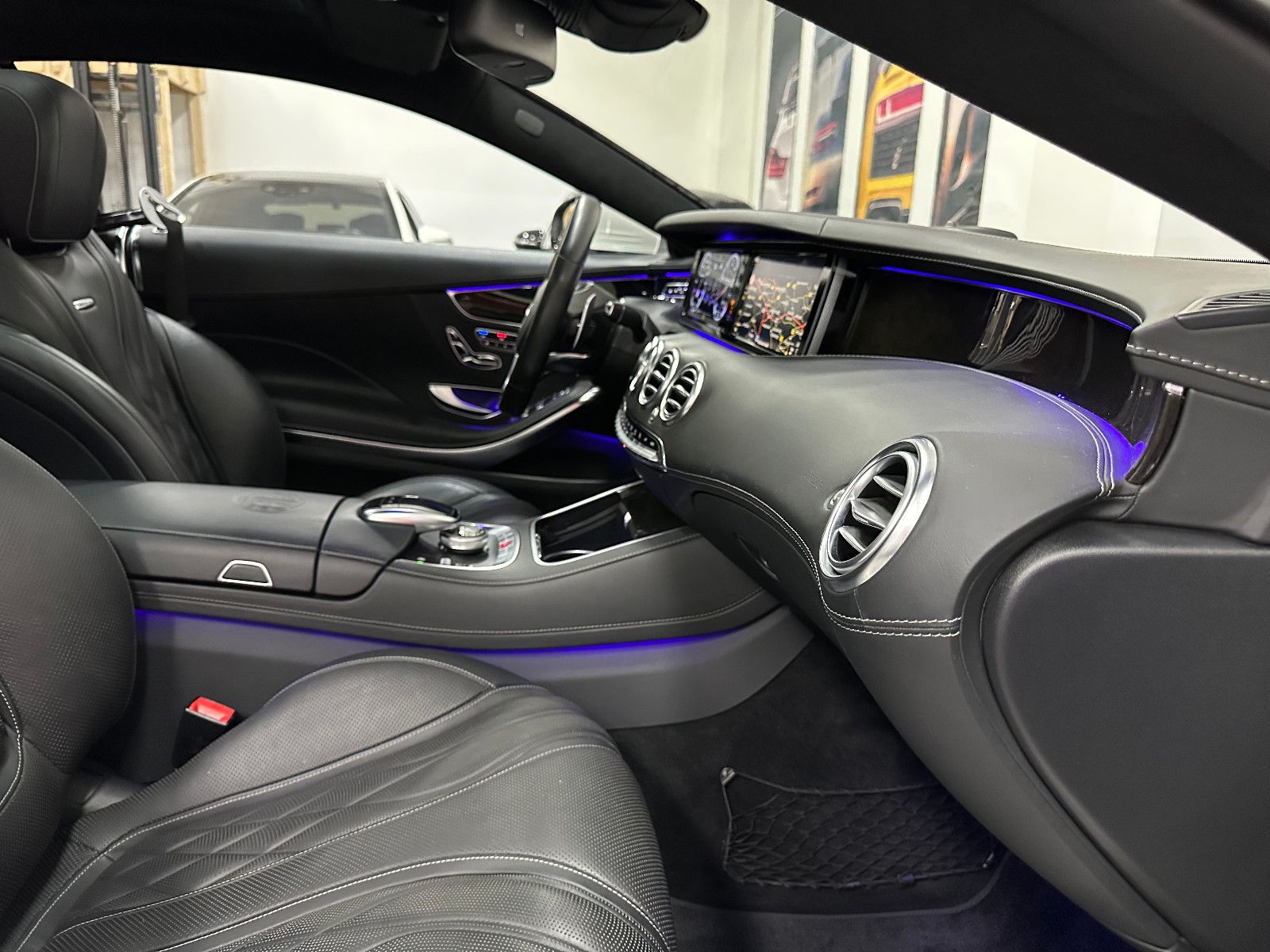 Fahrzeugabbildung Mercedes-Benz S 63 AMG Coupe 4Matic*Vollausstattung*SWAROVSKI*