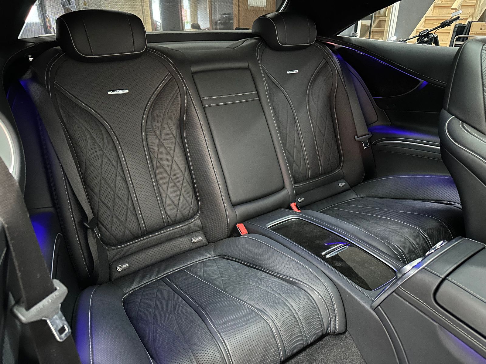 Fahrzeugabbildung Mercedes-Benz S 63 AMG Coupe 4Matic*Vollausstattung*SWAROVSKI*