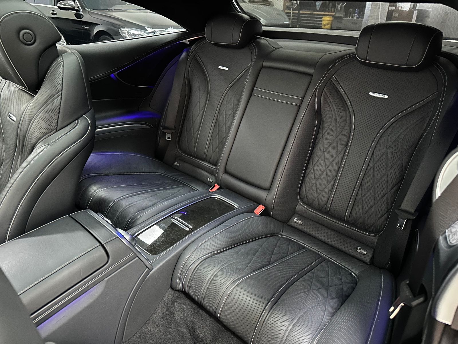 Fahrzeugabbildung Mercedes-Benz S 63 AMG Coupe 4Matic*Vollausstattung*SWAROVSKI*