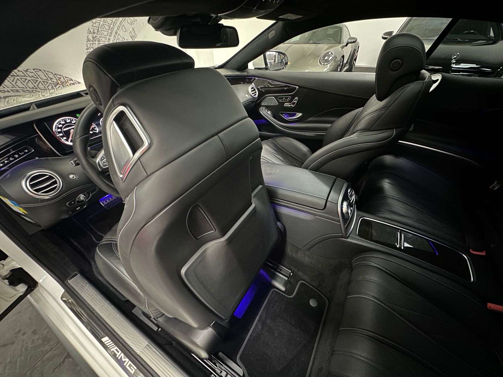 Fahrzeugabbildung Mercedes-Benz S 63 AMG Coupe 4Matic*Vollausstattung*SWAROVSKI*