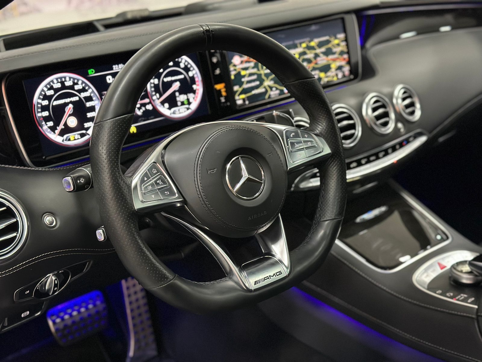 Fahrzeugabbildung Mercedes-Benz S 63 AMG Coupe 4Matic*Vollausstattung*SWAROVSKI*