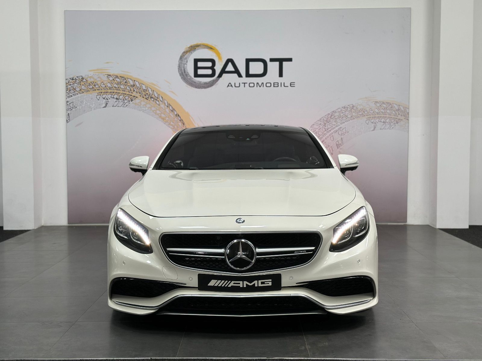 Fahrzeugabbildung Mercedes-Benz S 63 AMG Coupe 4Matic*Vollausstattung*SWAROVSKI*