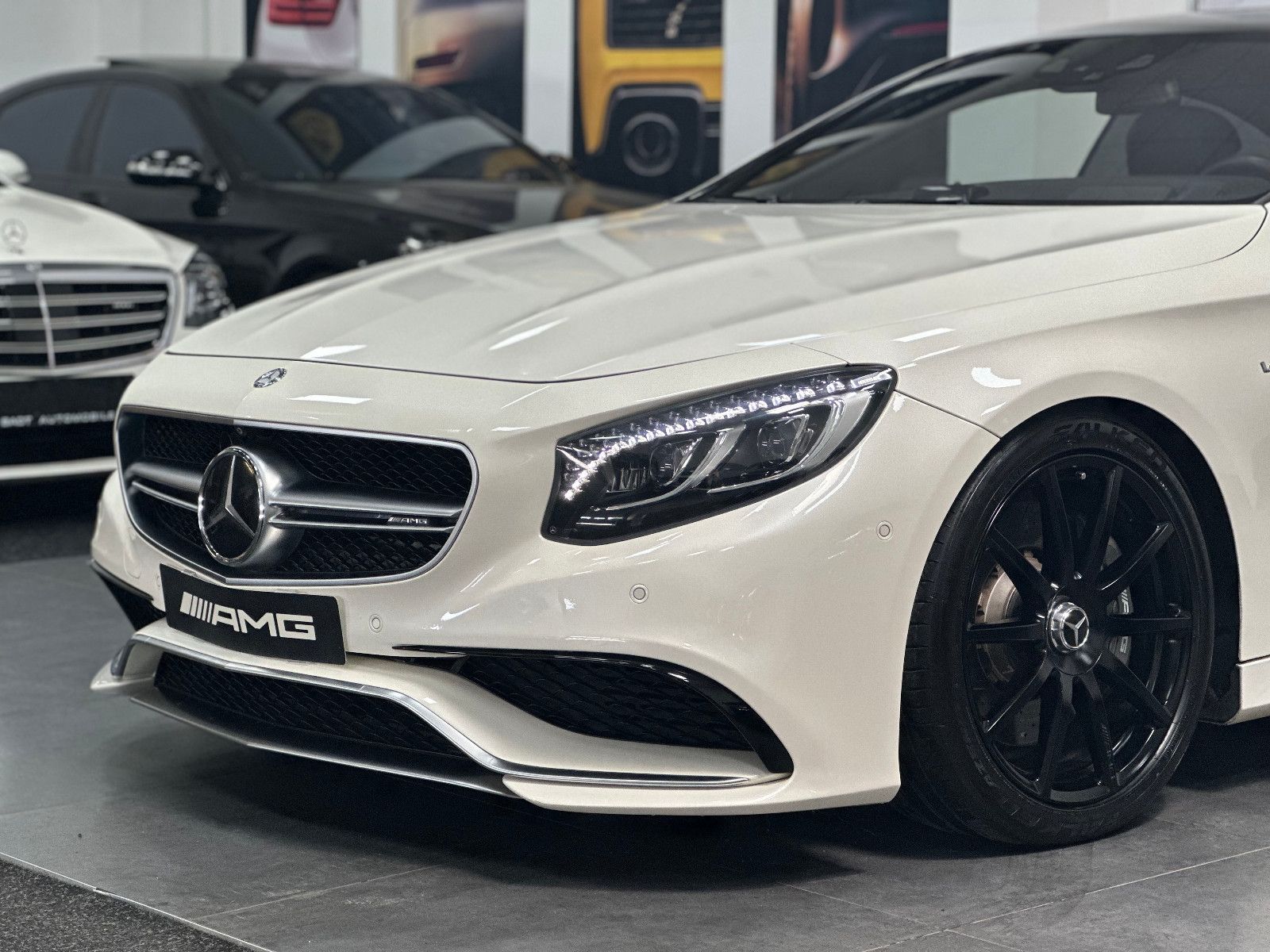 Fahrzeugabbildung Mercedes-Benz S 63 AMG Coupe 4Matic*Vollausstattung*SWAROVSKI*