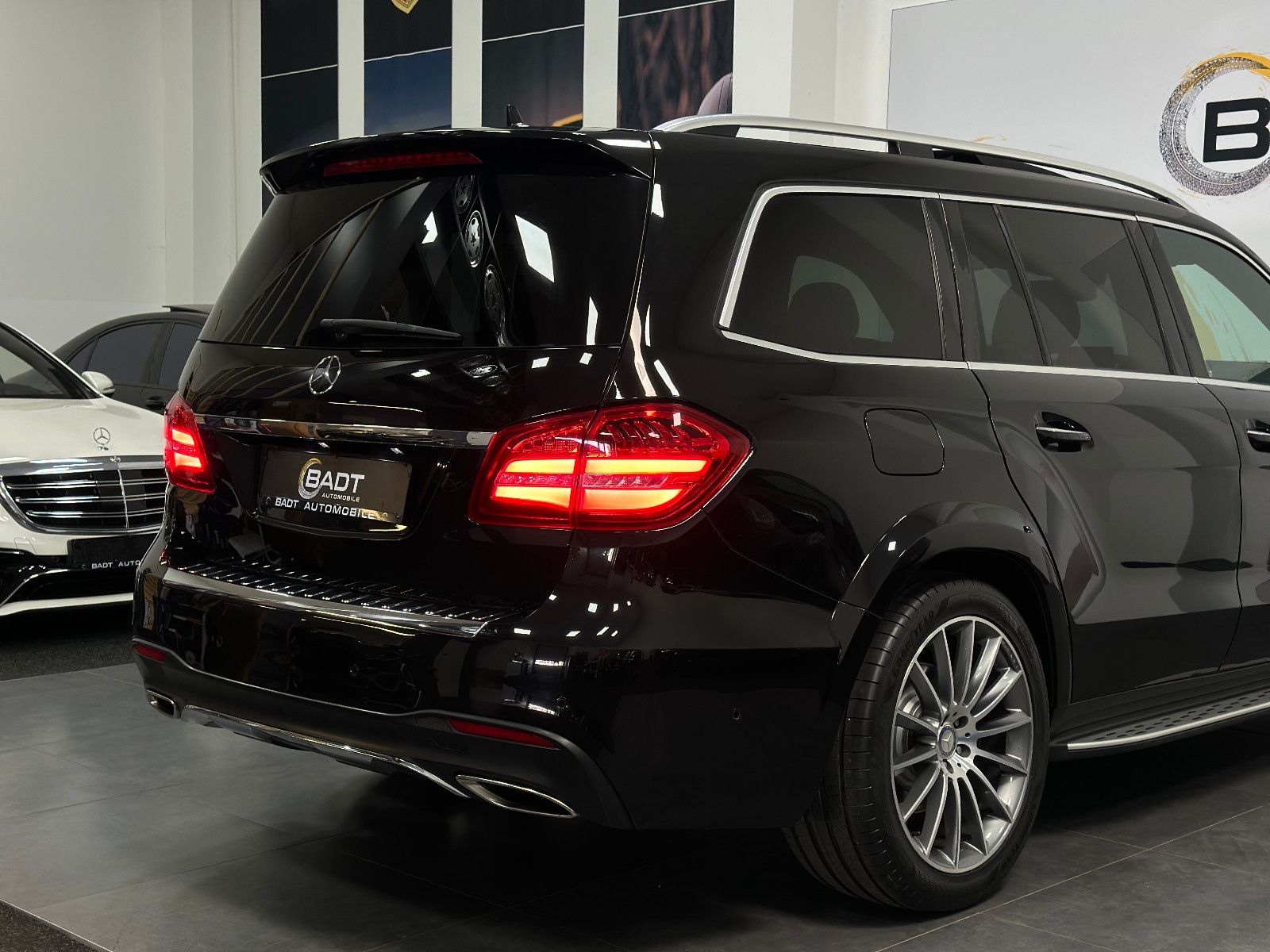 Fahrzeugabbildung Mercedes-Benz GLS 500 4Matic *DTR*PANO*AMG LINE*360°*H&K*