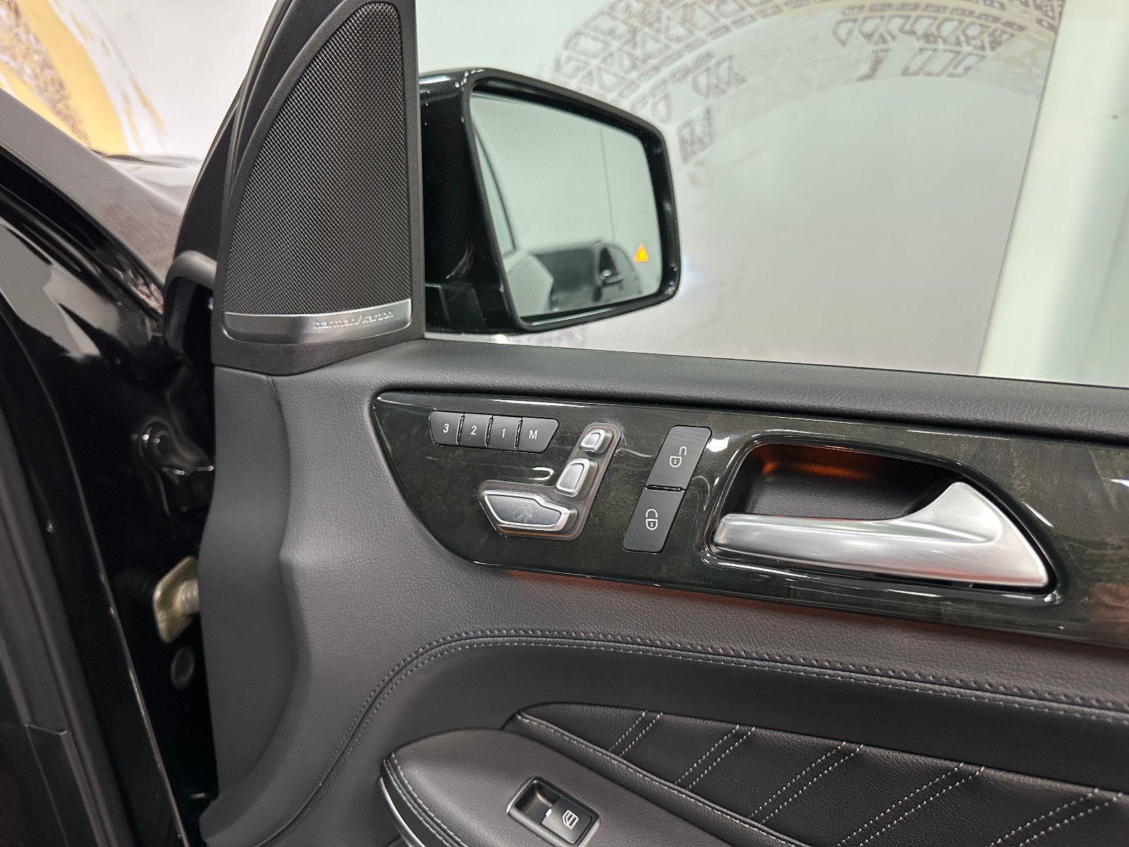 Fahrzeugabbildung Mercedes-Benz GLS 500 4Matic *DTR*PANO*AMG LINE*360°*H&K*