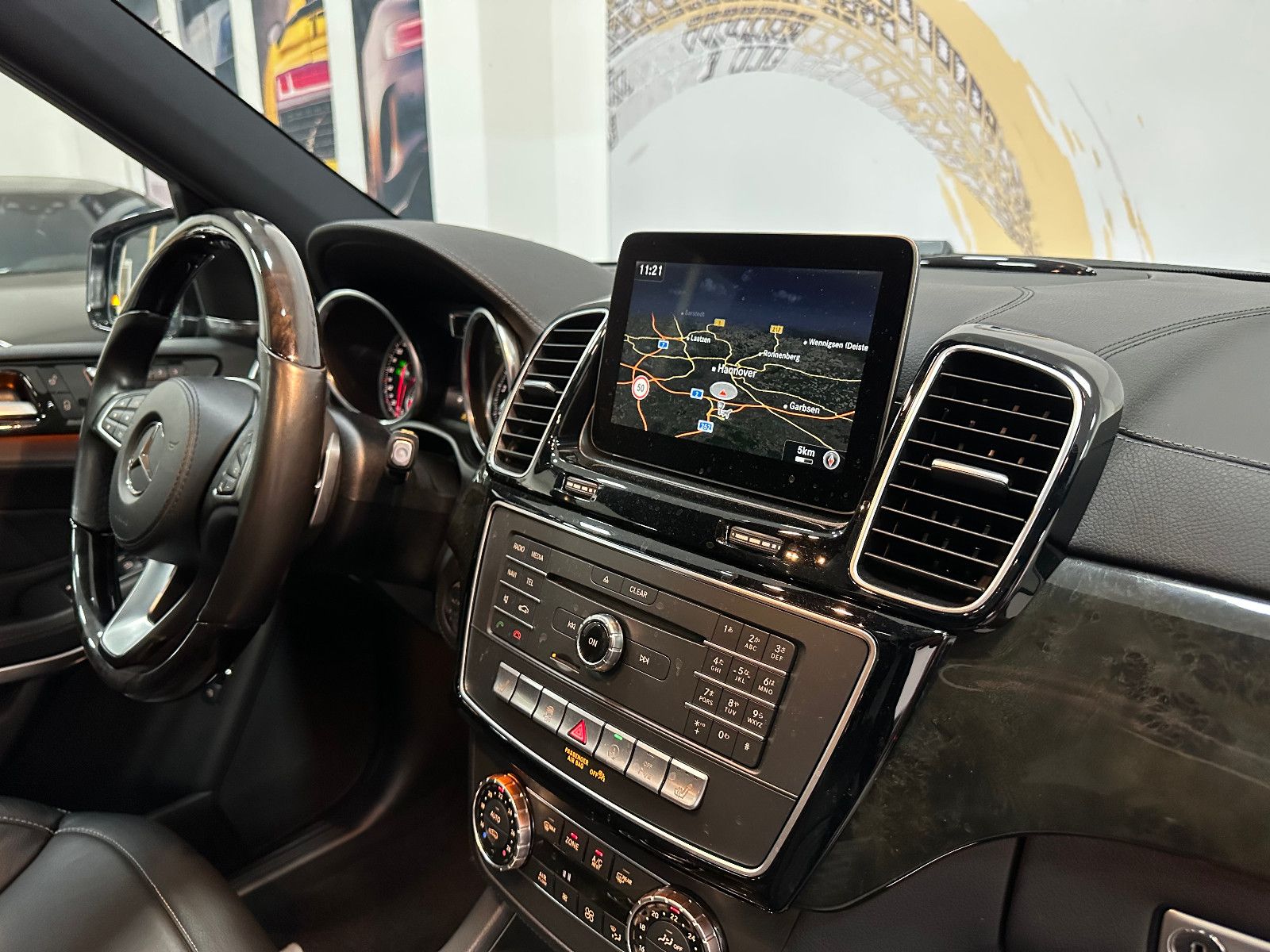 Fahrzeugabbildung Mercedes-Benz GLS 500 4Matic *DTR*PANO*AMG LINE*360°*H&K*