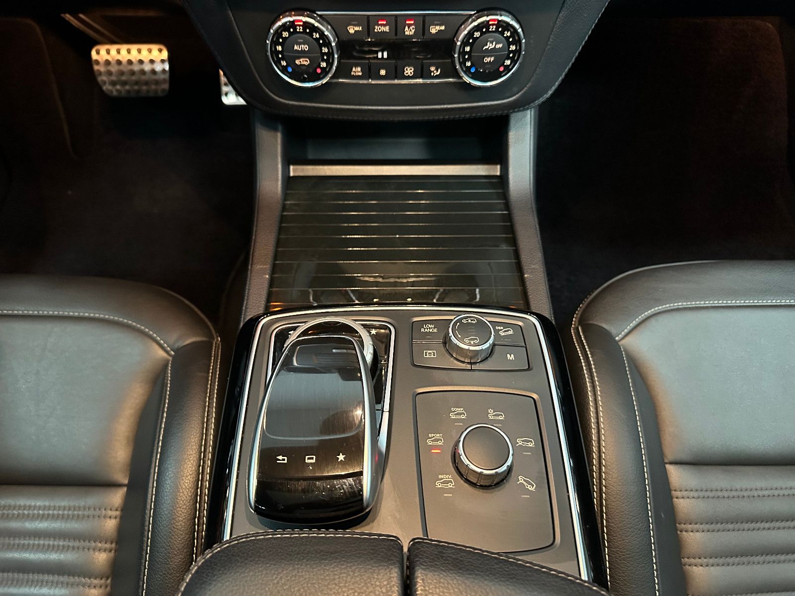 Fahrzeugabbildung Mercedes-Benz GLS 500 4Matic *DTR*PANO*AMG LINE*360°*H&K*