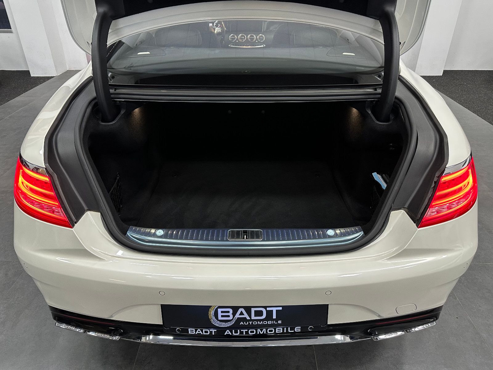 Fahrzeugabbildung Mercedes-Benz S 500 Coupe 4-Matic *Vollausstattung*Swarovski*