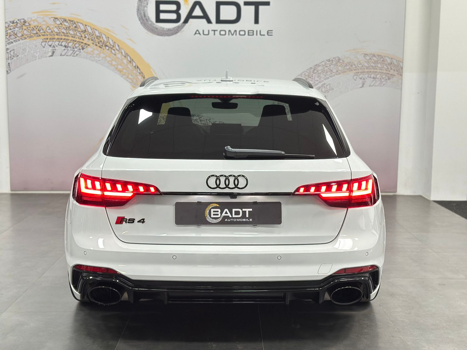 Fahrzeugabbildung Audi RS4 RS 4 Avant 2.9 TFSI quattro*B&O*280KMH*