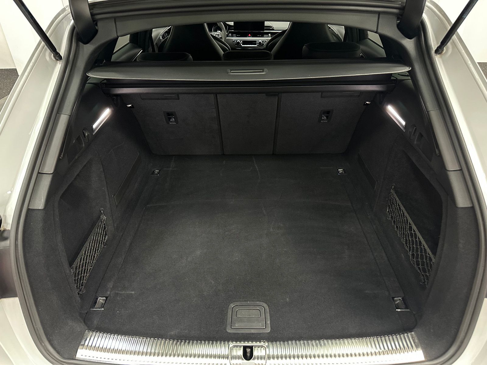 Fahrzeugabbildung Audi RS4 RS 4 Avant 2.9 TFSI quattro*B&O*280KMH*