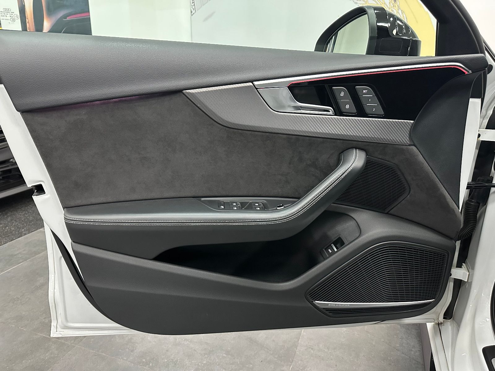Fahrzeugabbildung Audi RS4 RS 4 Avant 2.9 TFSI quattro*B&O*280KMH*