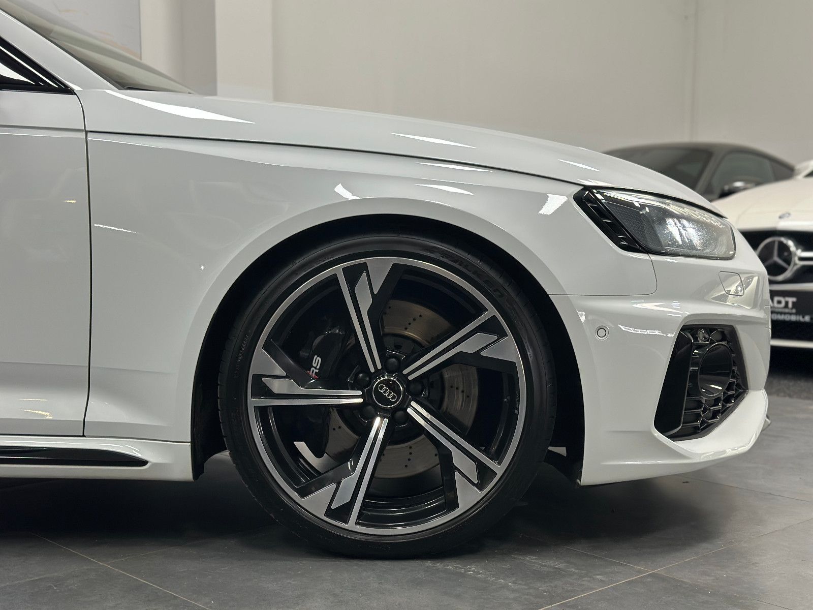 Fahrzeugabbildung Audi RS4 RS 4 Avant 2.9 TFSI quattro*B&O*280KMH*