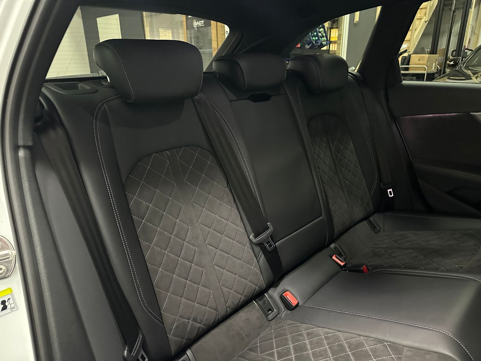 Fahrzeugabbildung Audi RS4 RS 4 Avant 2.9 TFSI quattro*B&O*280KMH*