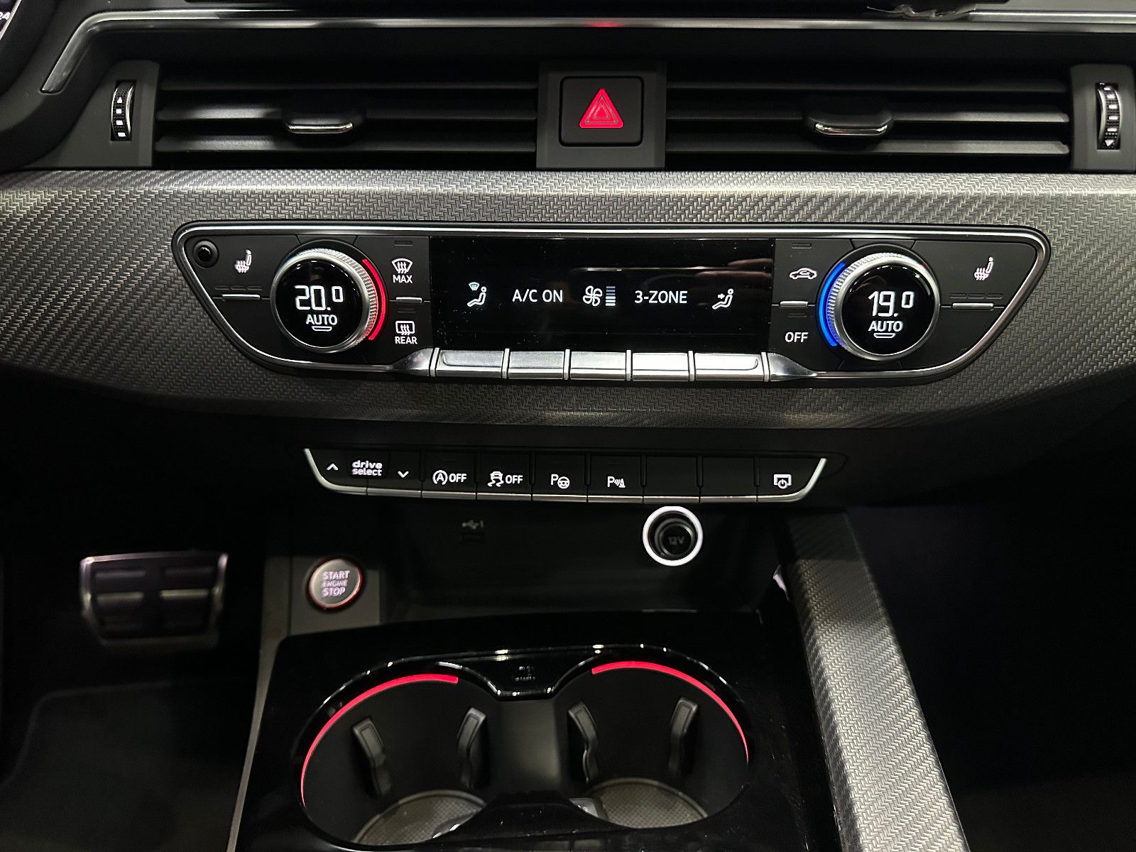 Fahrzeugabbildung Audi RS4 RS 4 Avant 2.9 TFSI quattro*B&O*280KMH*