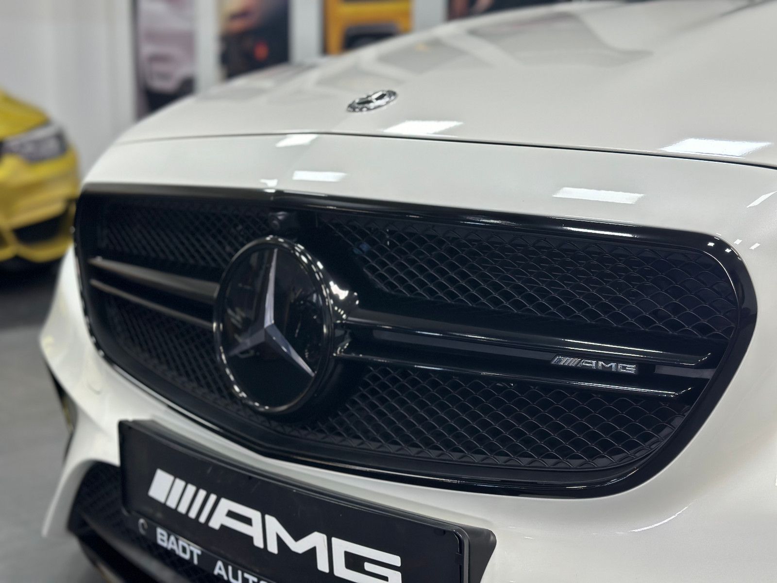Fahrzeugabbildung Mercedes-Benz E 53 AMG Cabrio 4Matic 20"*HUD*360°*MEMO*BURMEST