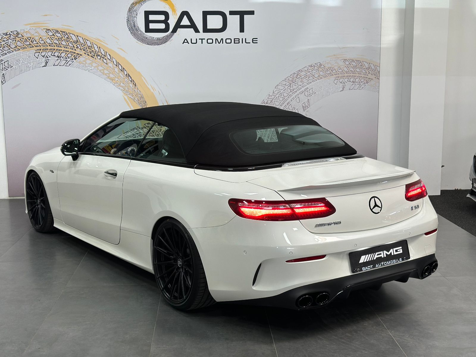 Fahrzeugabbildung Mercedes-Benz E 53 AMG Cabrio 4Matic 20"*HUD*360°*MEMO*BURMEST