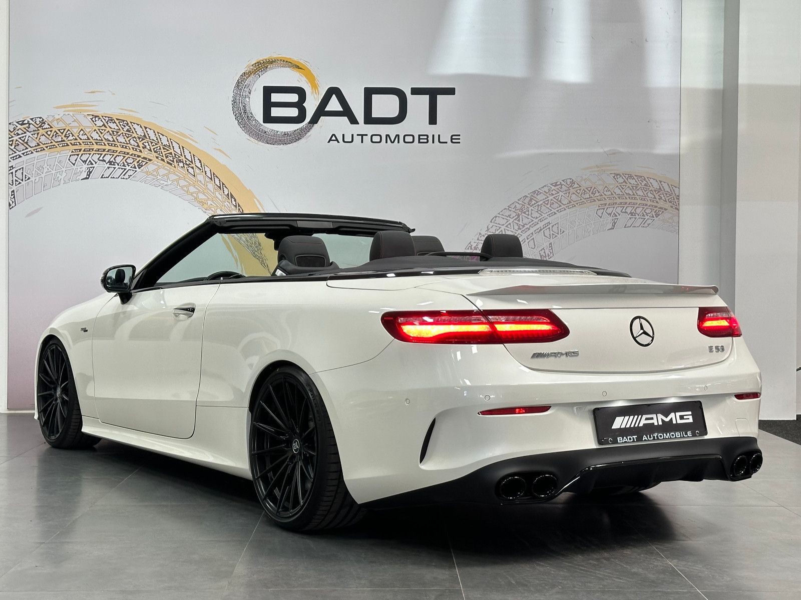 Fahrzeugabbildung Mercedes-Benz E 53 AMG Cabrio 4Matic 20"*HUD*360°*MEMO*BURMEST