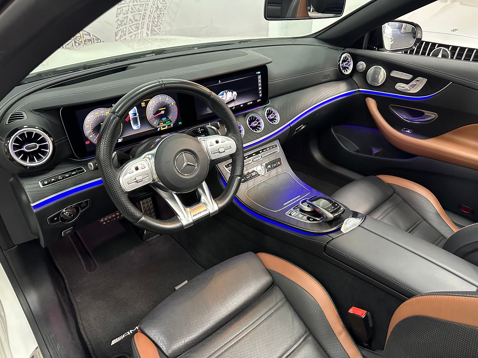 Fahrzeugabbildung Mercedes-Benz E 53 AMG Cabrio 4Matic 20"*HUD*360°*MEMO*BURMEST
