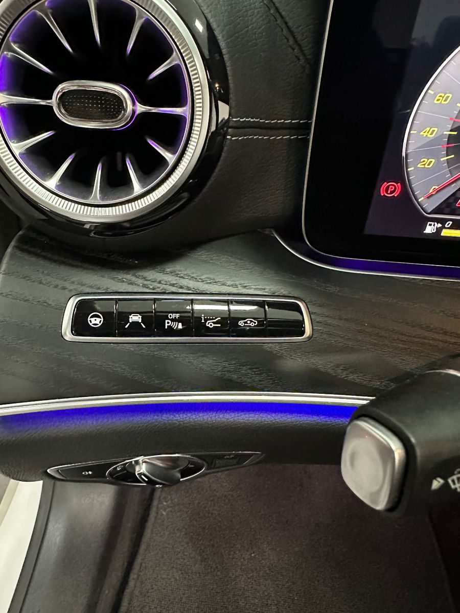 Fahrzeugabbildung Mercedes-Benz E 53 AMG Cabrio 4Matic 20"*HUD*360°*MEMO*BURMEST