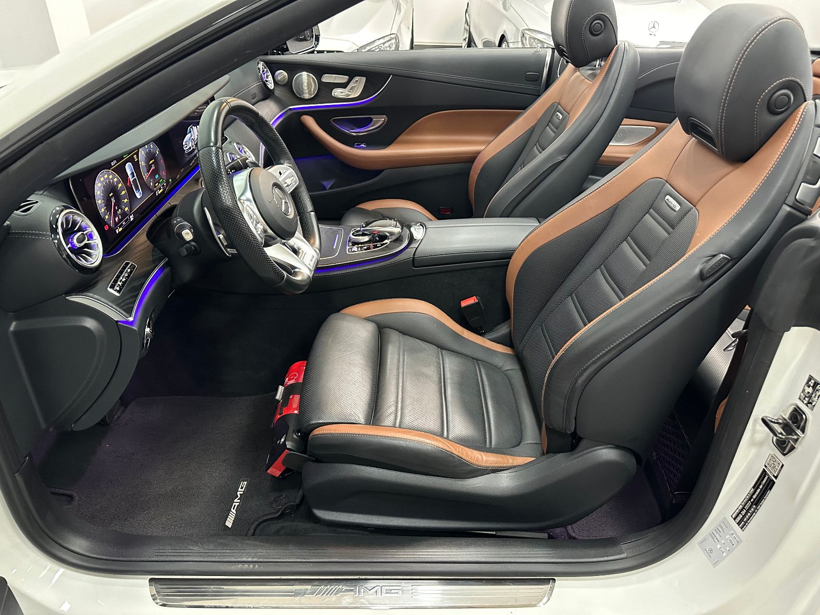 Fahrzeugabbildung Mercedes-Benz E 53 AMG Cabrio 4Matic 20"*HUD*360°*MEMO*BURMEST