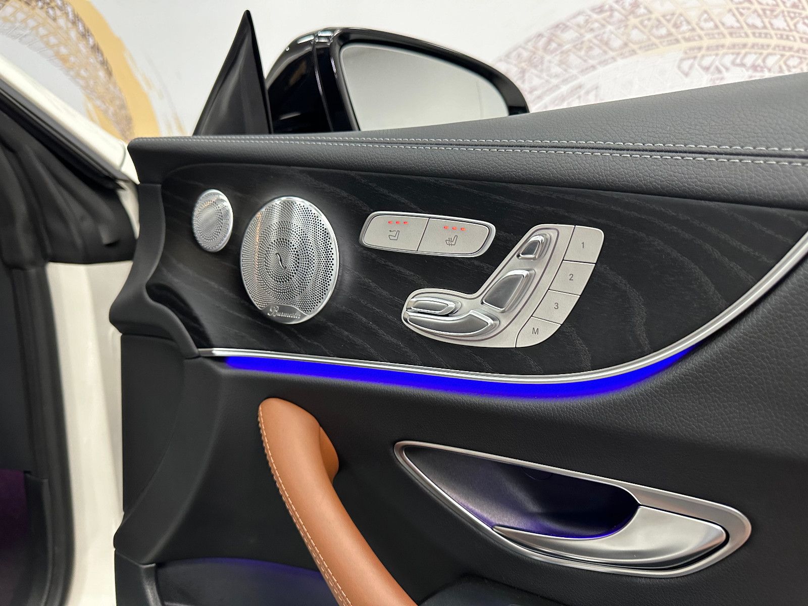 Fahrzeugabbildung Mercedes-Benz E 53 AMG Cabrio 4Matic 20"*HUD*360°*MEMO*BURMEST