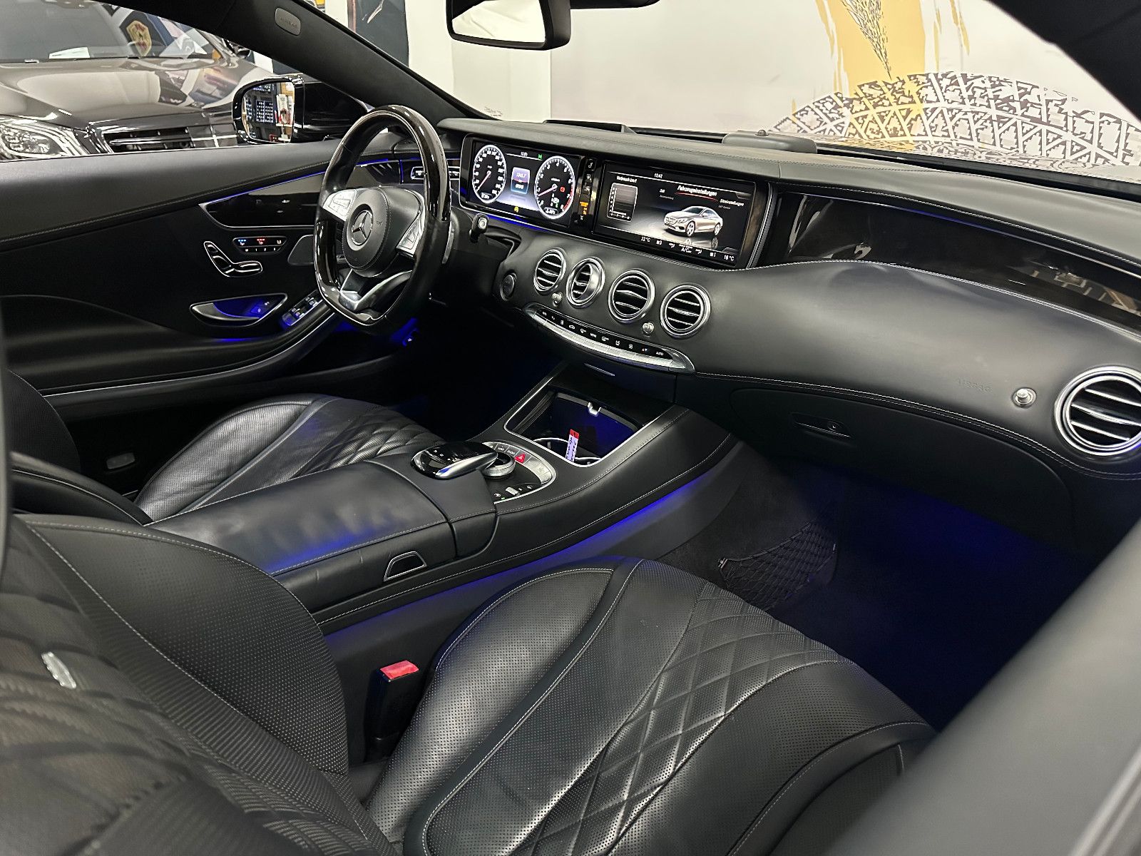 Fahrzeugabbildung Mercedes-Benz S 500 S Coupe 4Matic*SWAROVSKI*DESIGNO*VOLL*