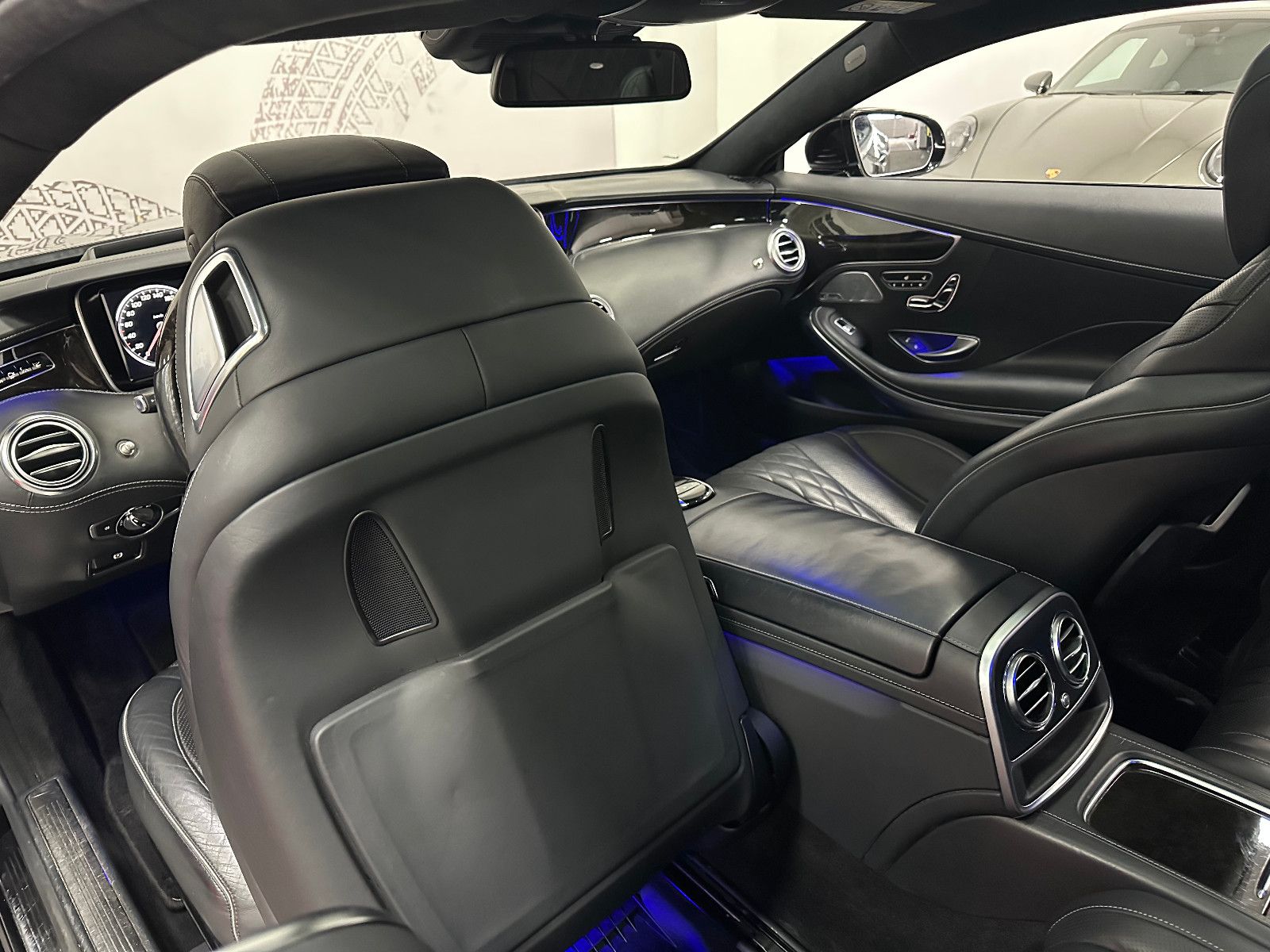 Fahrzeugabbildung Mercedes-Benz S 500 S Coupe 4Matic*SWAROVSKI*DESIGNO*VOLL*