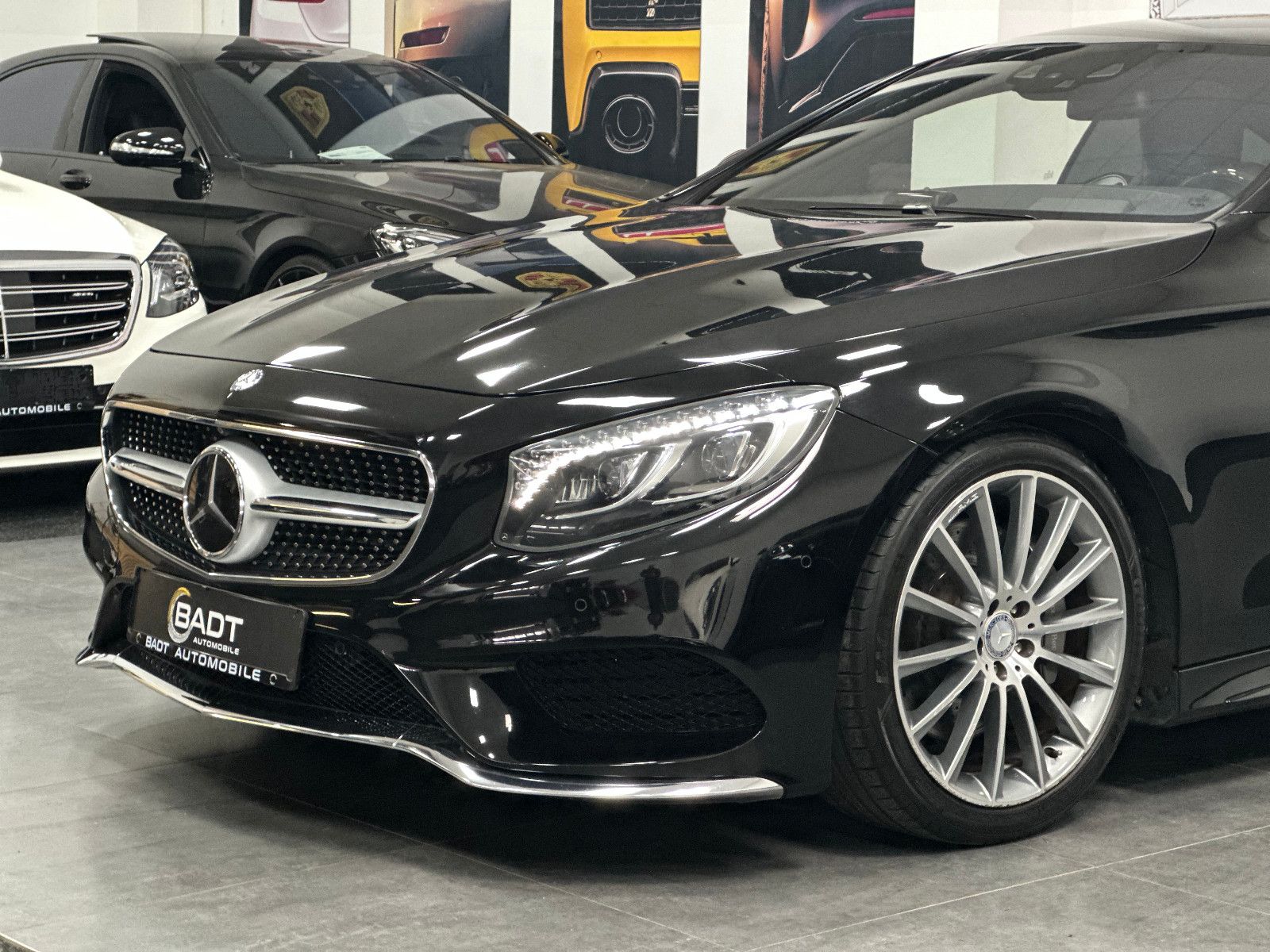 Fahrzeugabbildung Mercedes-Benz S 500 S Coupe 4Matic*SWAROVSKI*DESIGNO*VOLL*
