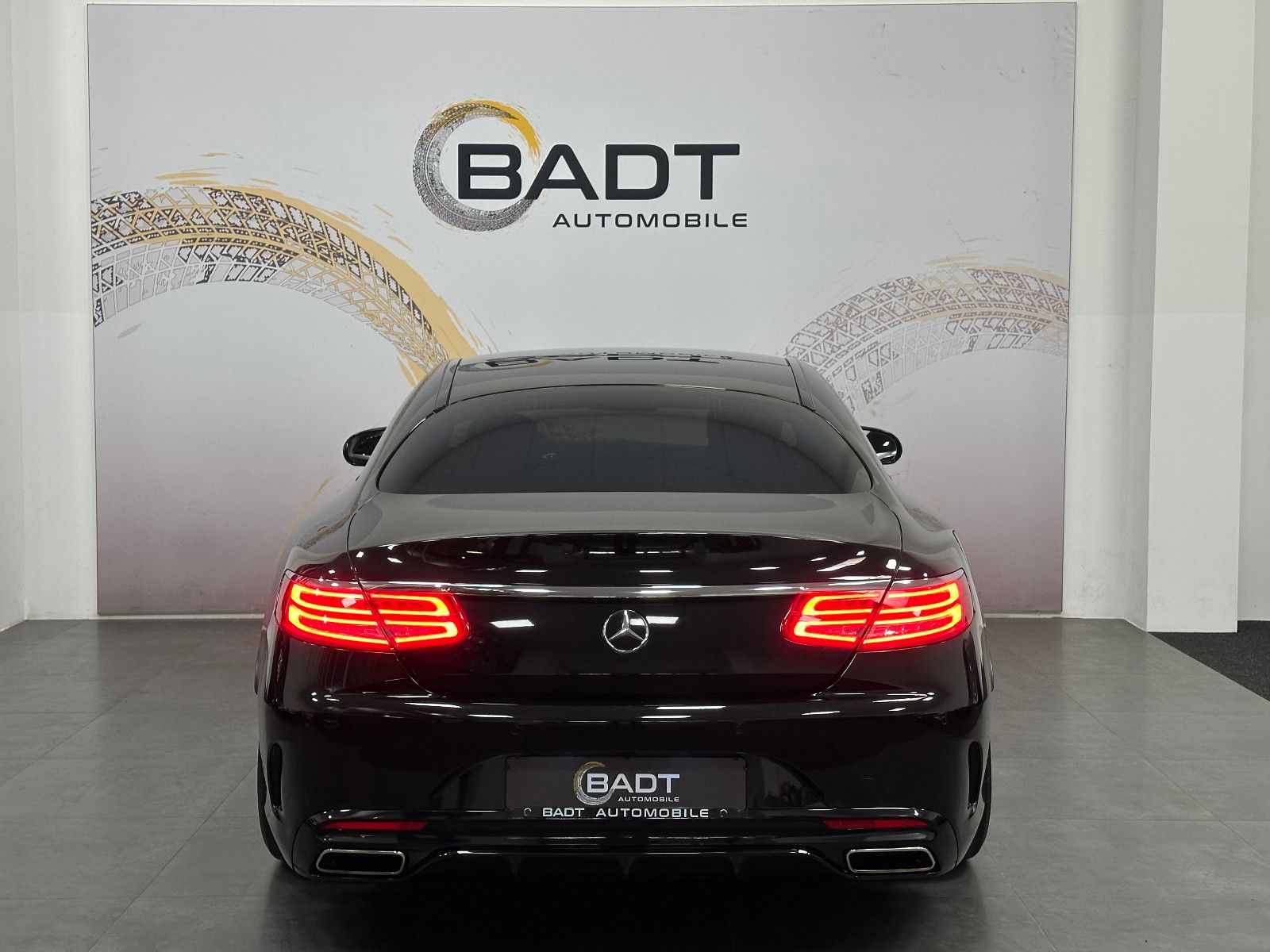 Fahrzeugabbildung Mercedes-Benz S 500 S Coupe 4Matic*SWAROVSKI*DESIGNO*VOLL*