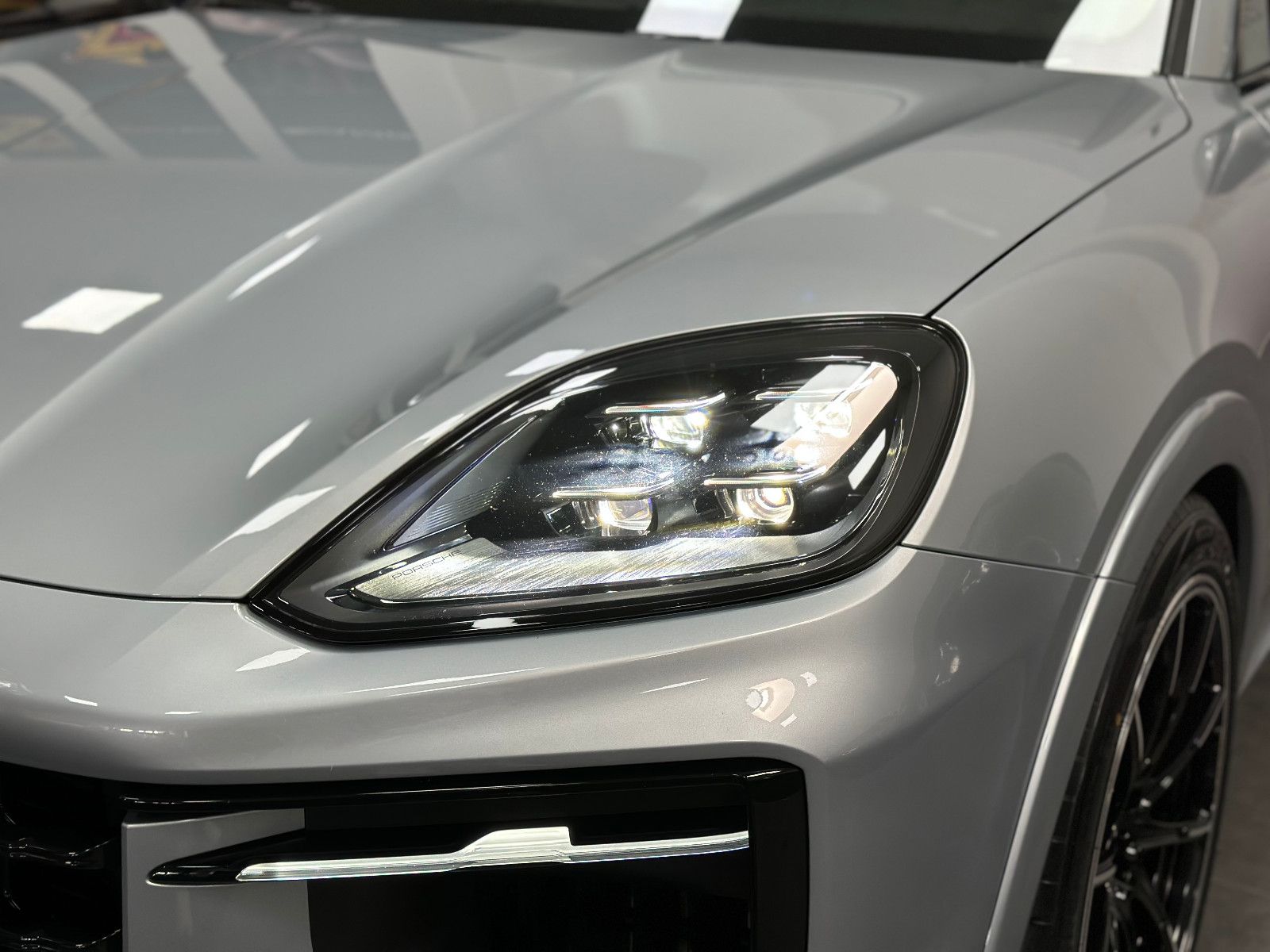 Fahrzeugabbildung Porsche Cayenne*BOSE*22"*APPROVED 2027*ACC*
