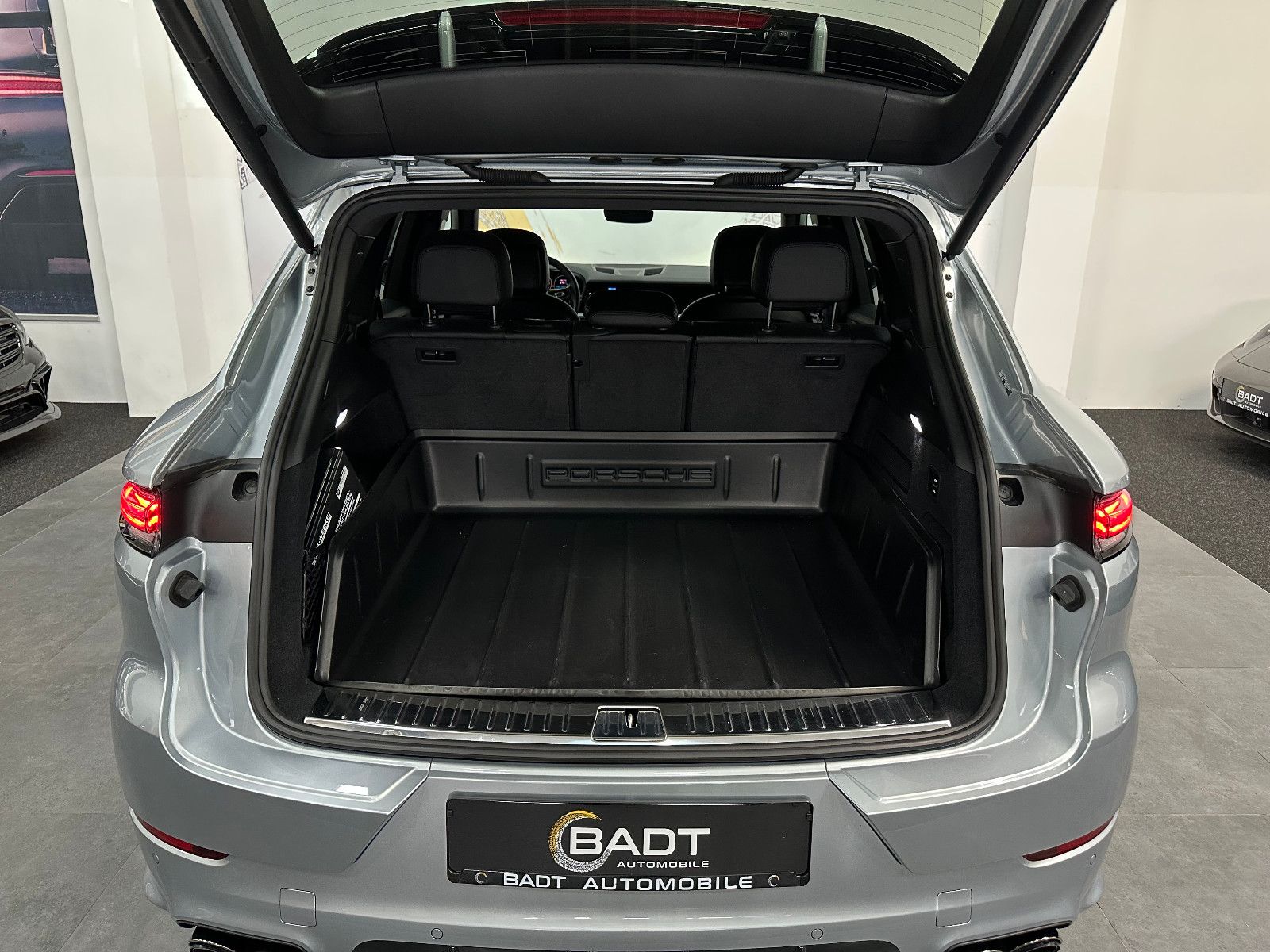 Fahrzeugabbildung Porsche Cayenne*BOSE*22"*APPROVED 2027*ACC*