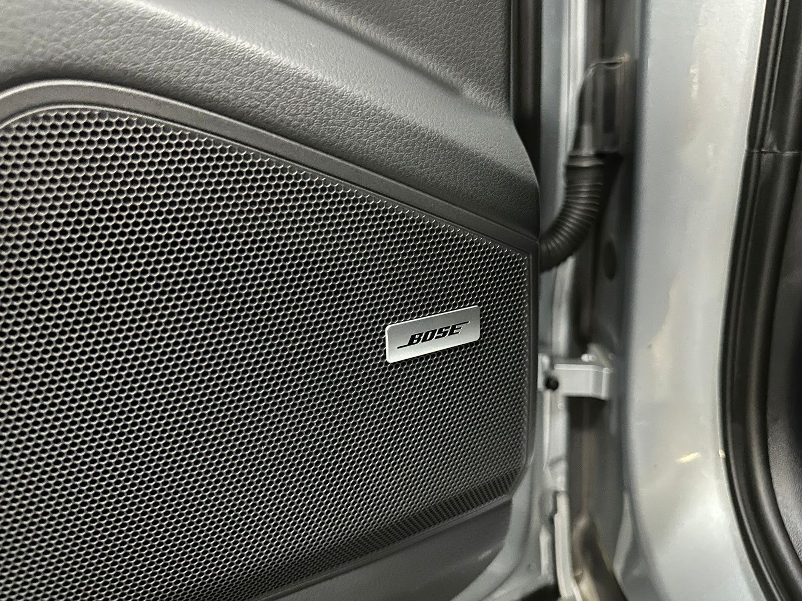 Fahrzeugabbildung Porsche Cayenne*BOSE*22"*APPROVED 2027*ACC*