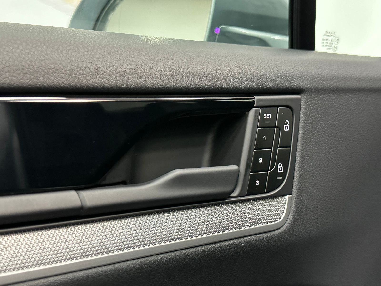 Fahrzeugabbildung Porsche Cayenne*BOSE*22"*APPROVED 2027*ACC*