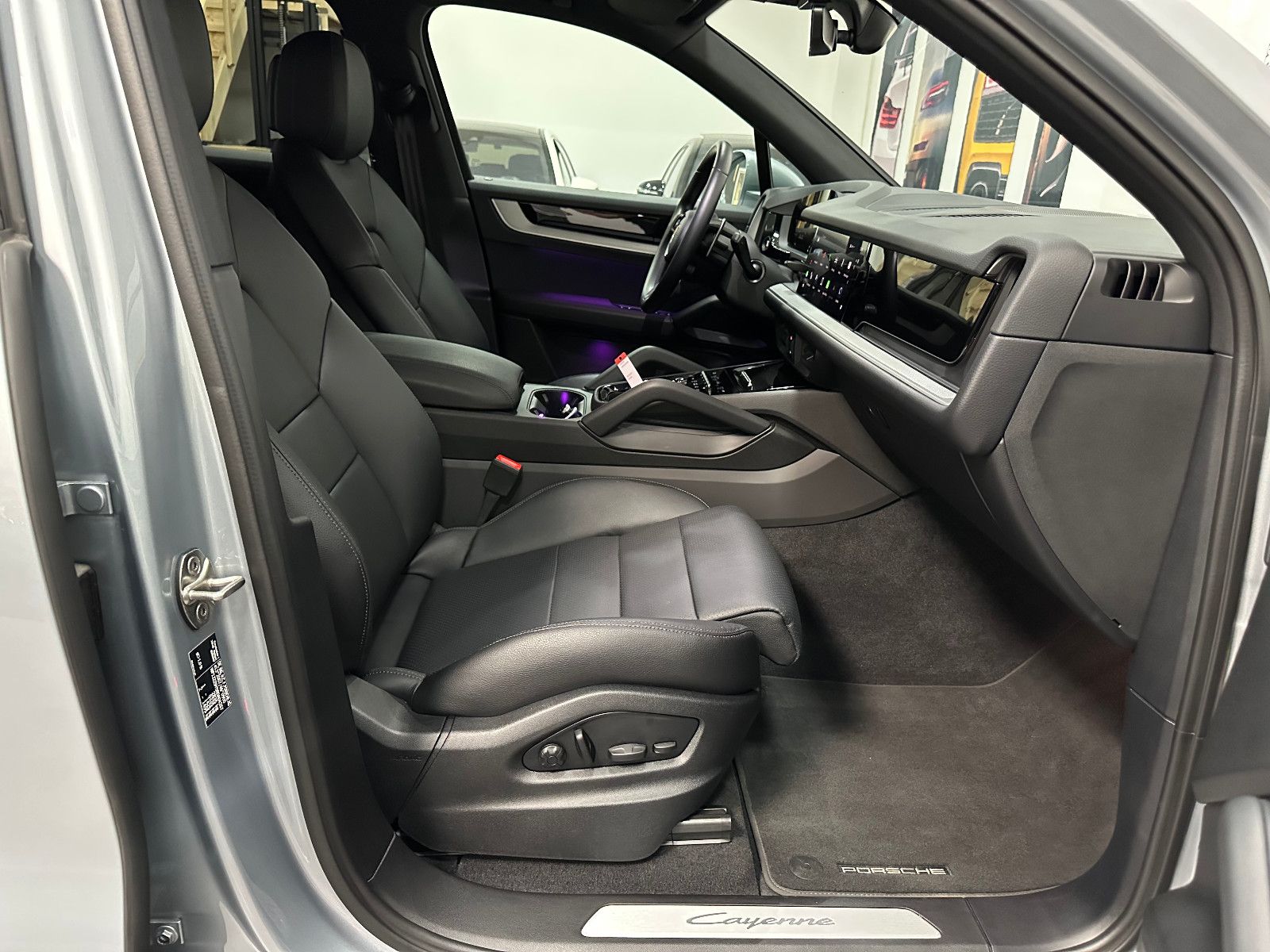 Fahrzeugabbildung Porsche Cayenne*BOSE*22"*APPROVED 2027*ACC*