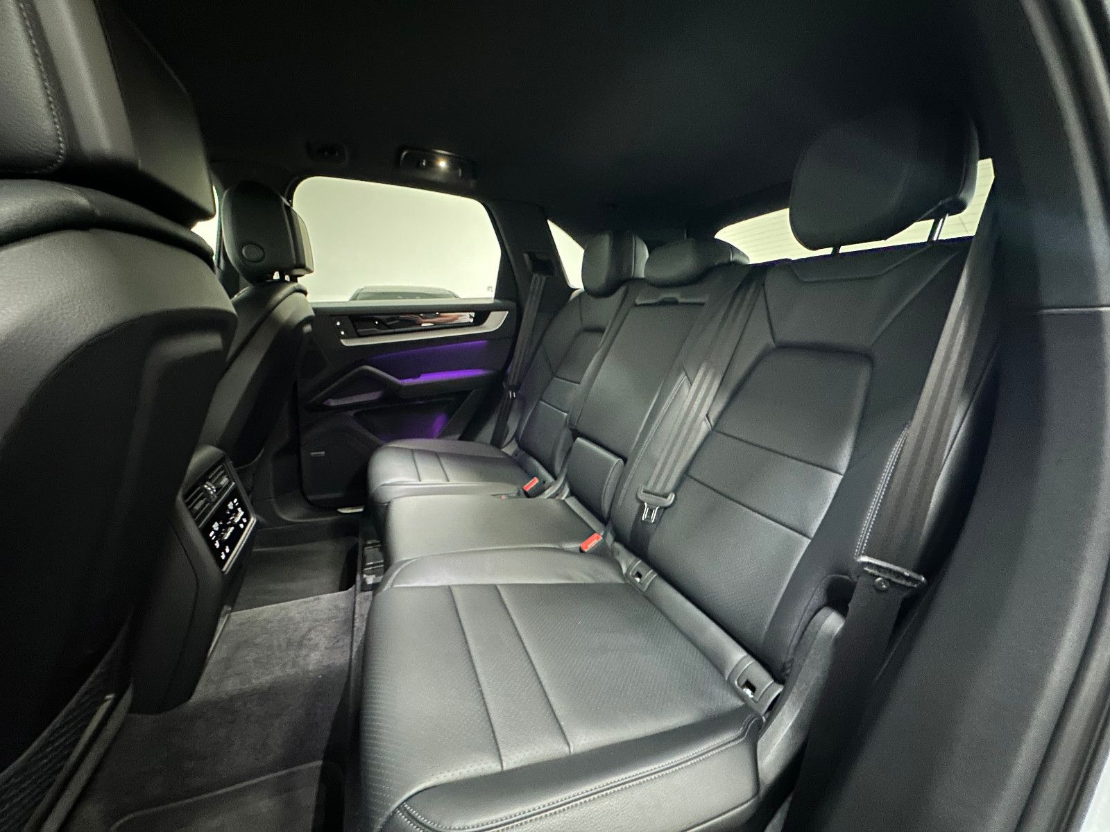 Fahrzeugabbildung Porsche Cayenne*BOSE*22"*APPROVED 2027*ACC*