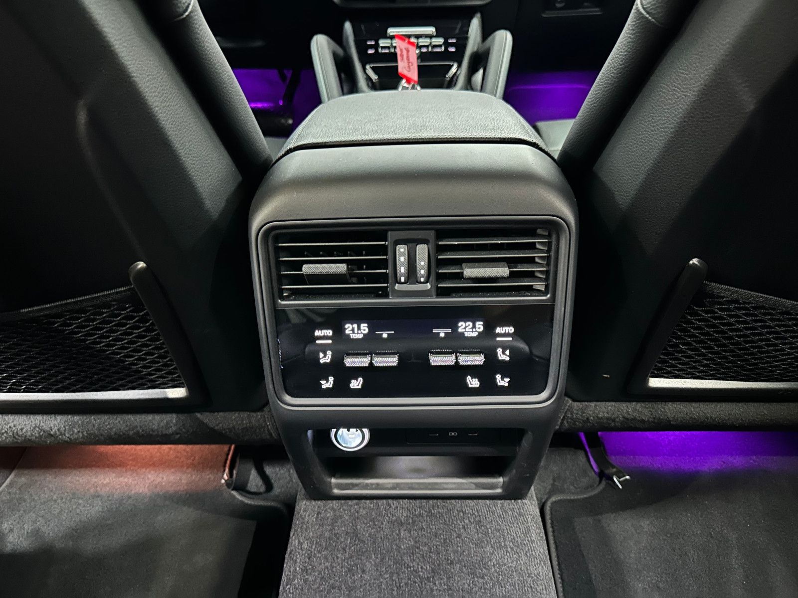Fahrzeugabbildung Porsche Cayenne*BOSE*22"*APPROVED 2027*ACC*