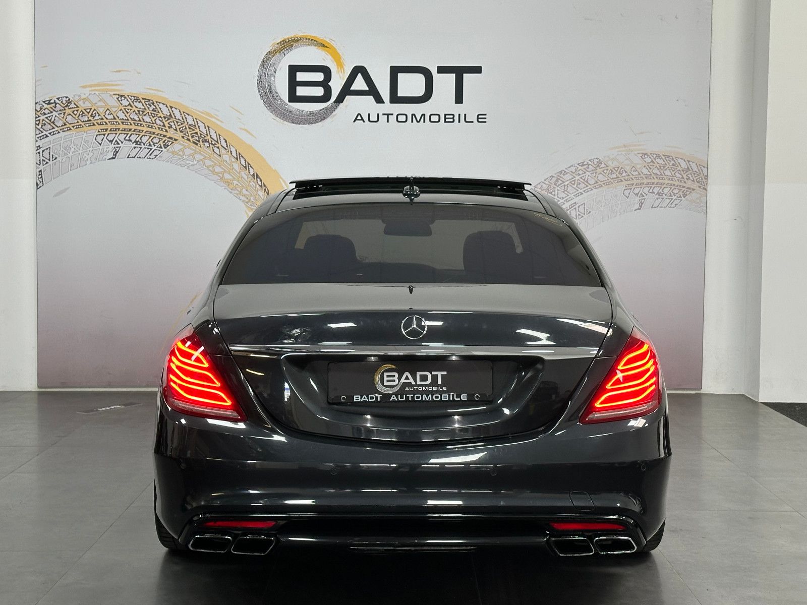 Fahrzeugabbildung Mercedes-Benz S 63 AMG L *FOND ENTERTAINMENT*4 SITZER*PANO