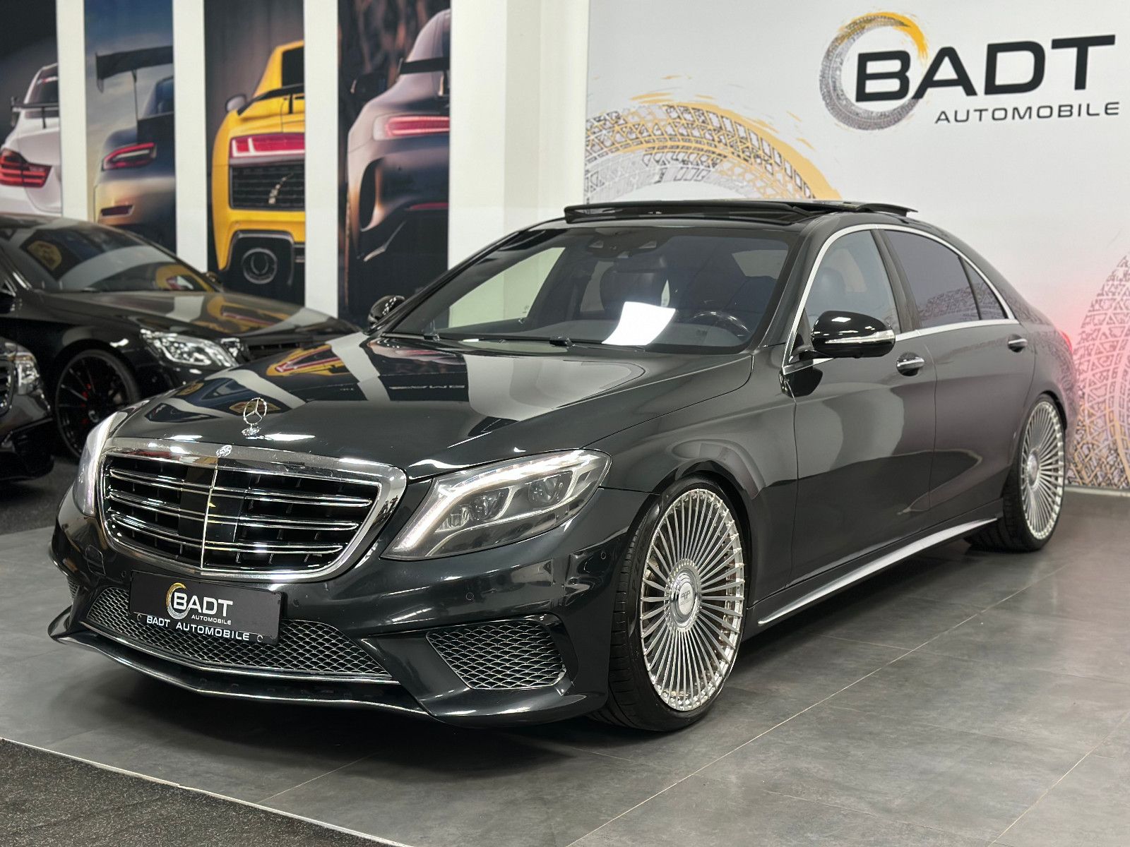 Fahrzeugabbildung Mercedes-Benz S 63 AMG L *FOND ENTERTAINMENT*4 SITZER*PANO
